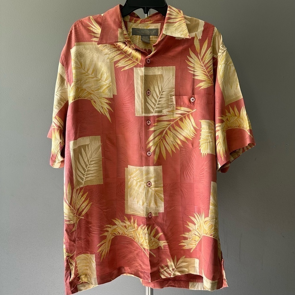 Tori Richard Honolulu Floral Hawaiian Shirt